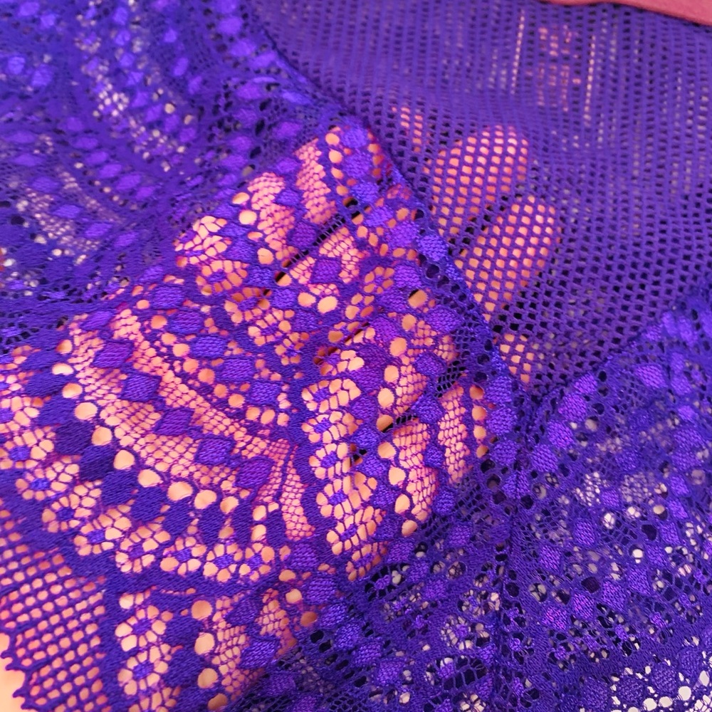 Victoria's Secret High-Waist Lace Panty Very Sexy Cheeky Banded Purple - Picture 5 of 6